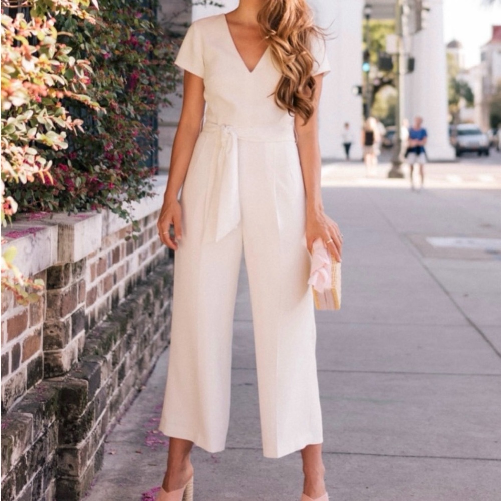 Club Monaco Cream Short Sleeve V Neck Belted Jumpsuit